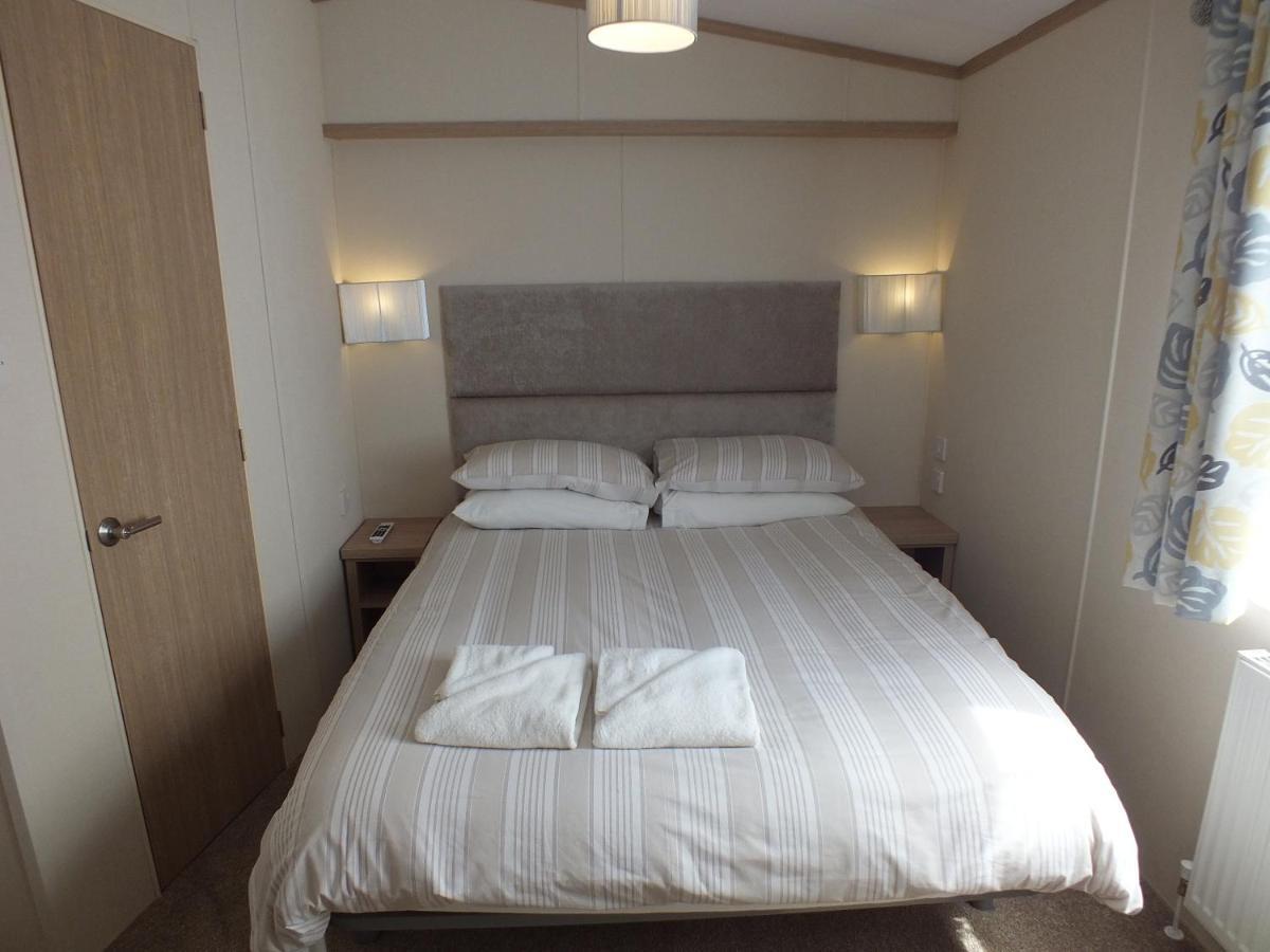 Beech Villa สวาเนจ ภายนอก รูปภาพ